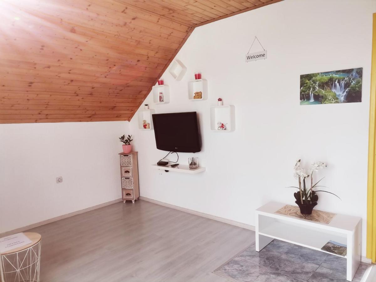 סמולג'אנאק Apartment Dolores מראה חיצוני תמונה