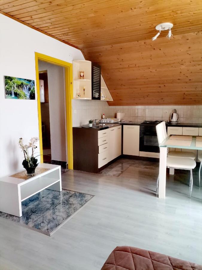 סמולג'אנאק Apartment Dolores מראה חיצוני תמונה